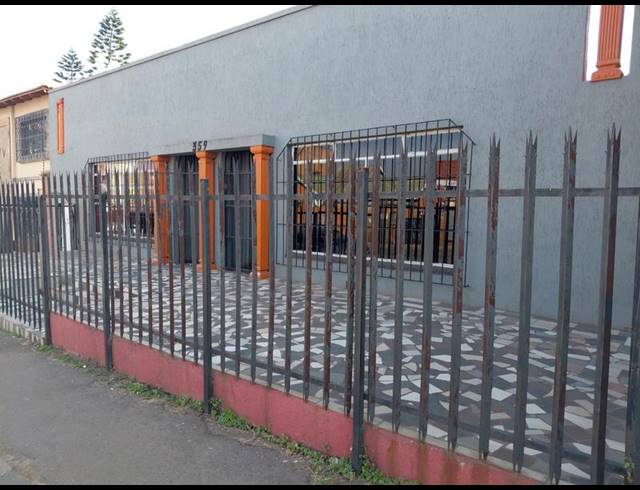10 BEDROOM HOUSE FOR SALE IN JOHANNESBURG